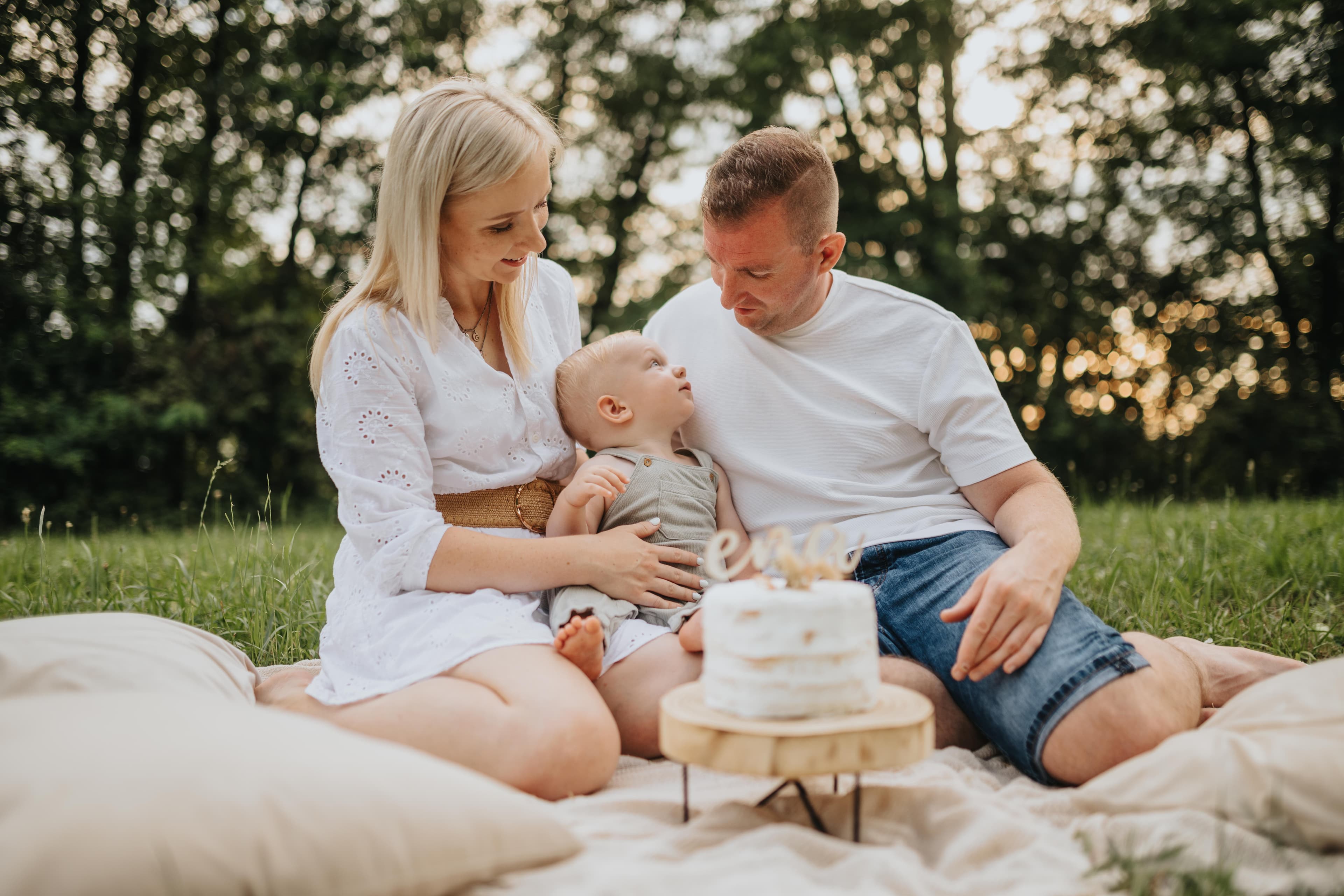 Cake smash fotografiranje v studiu Fiora
